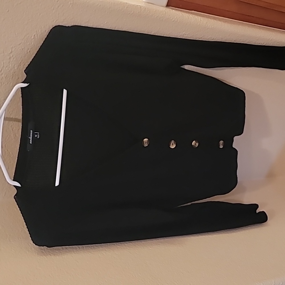 Plus lightweight cropped ribbed top 🖤